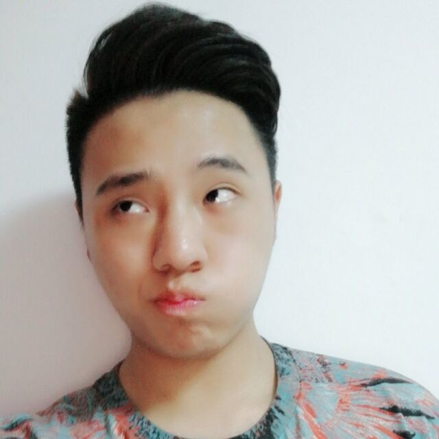 qq_你后面有人！70