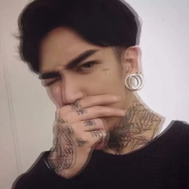qq_天   幕72