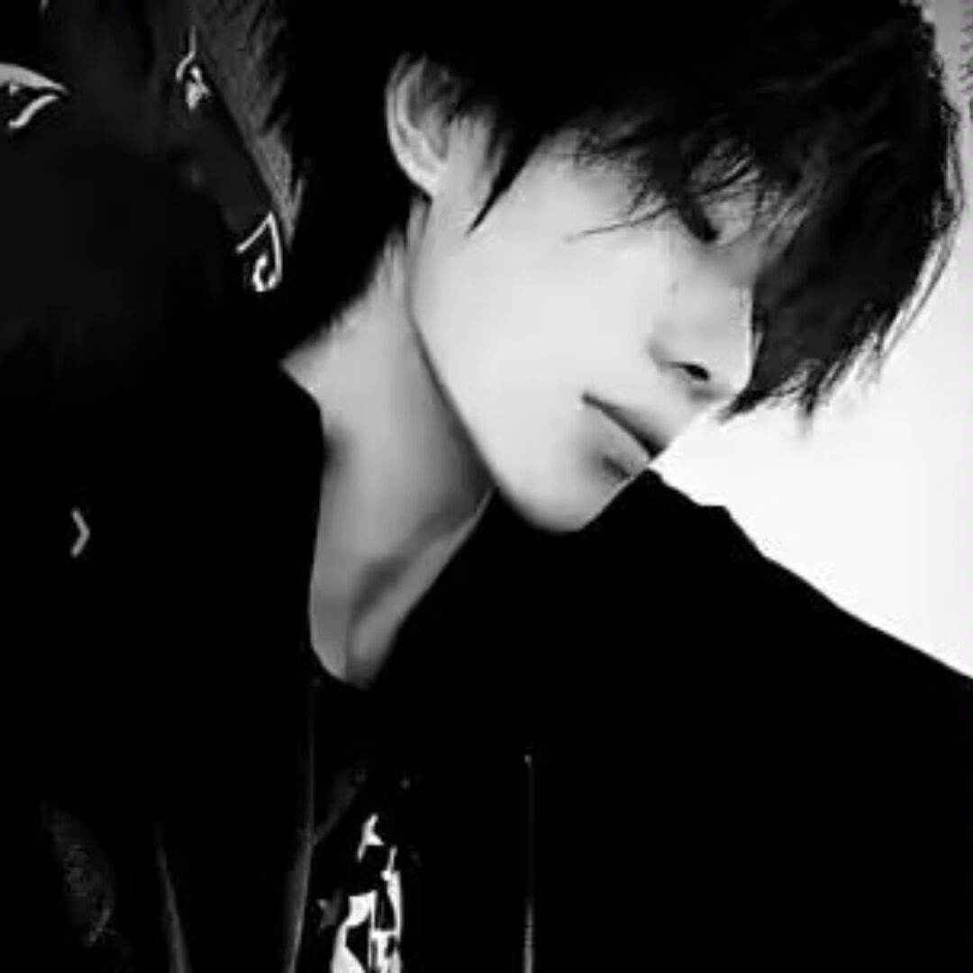 qq_混  情 .⚜️31