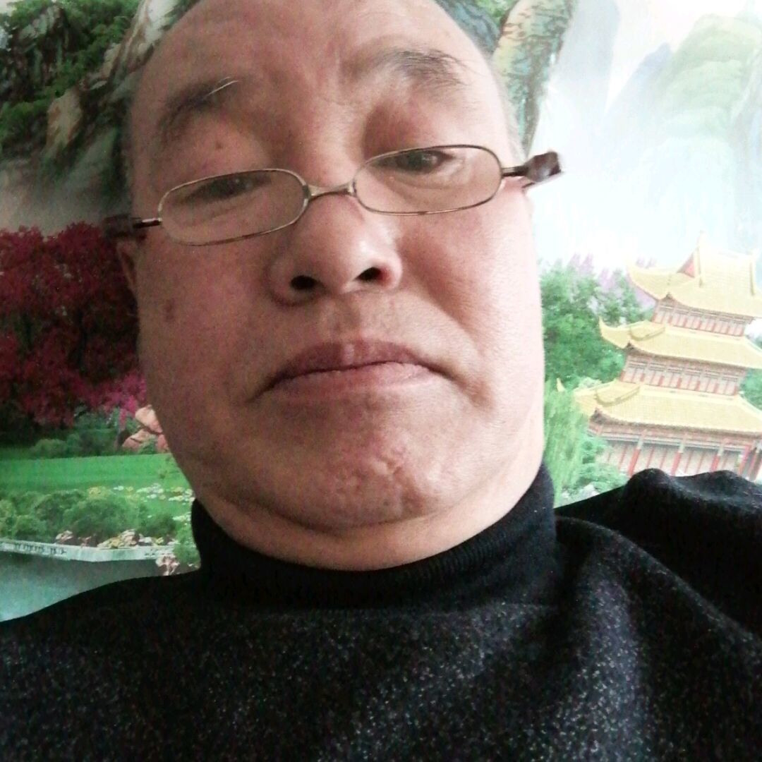 qq_首富68