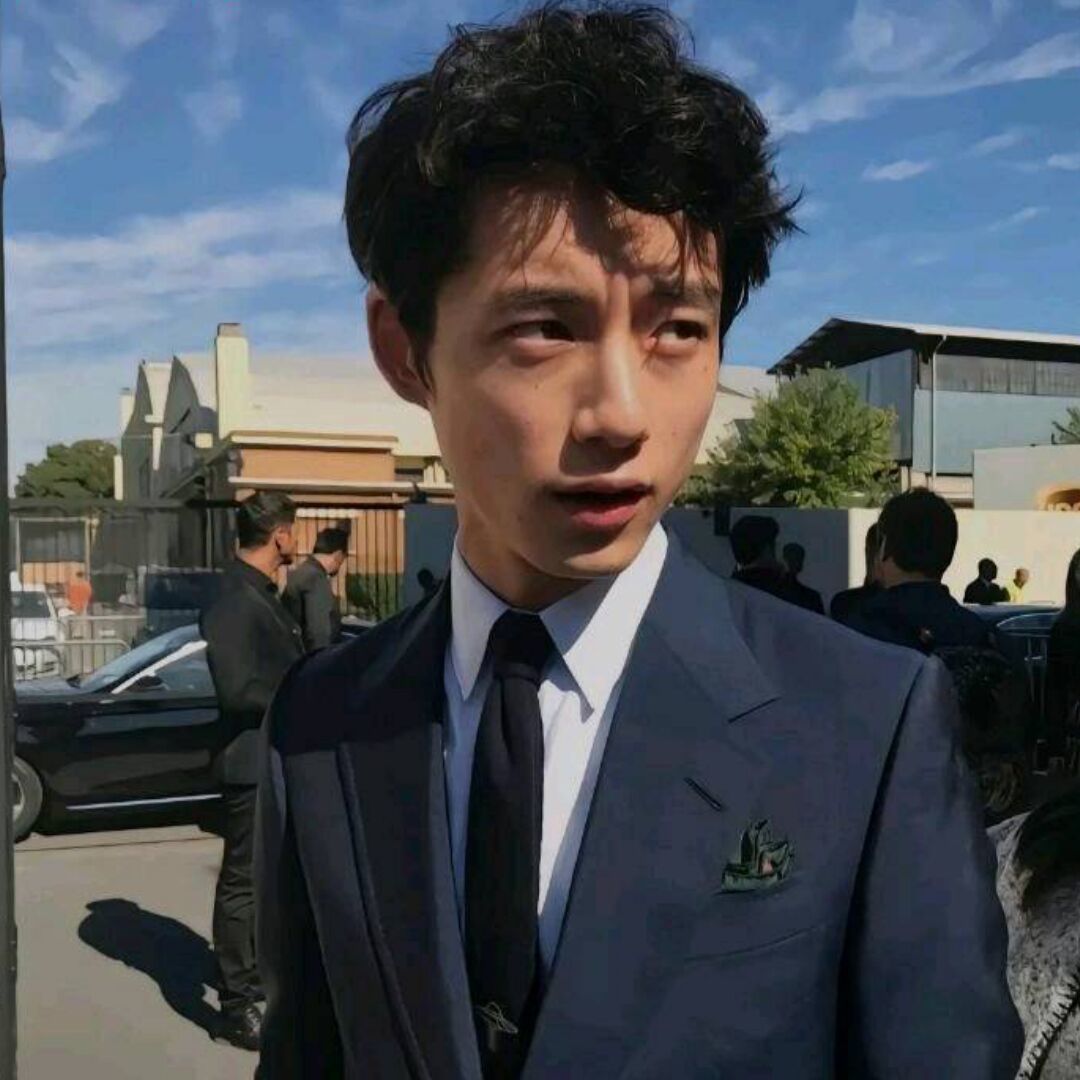 qq_抑郁三文鱼97