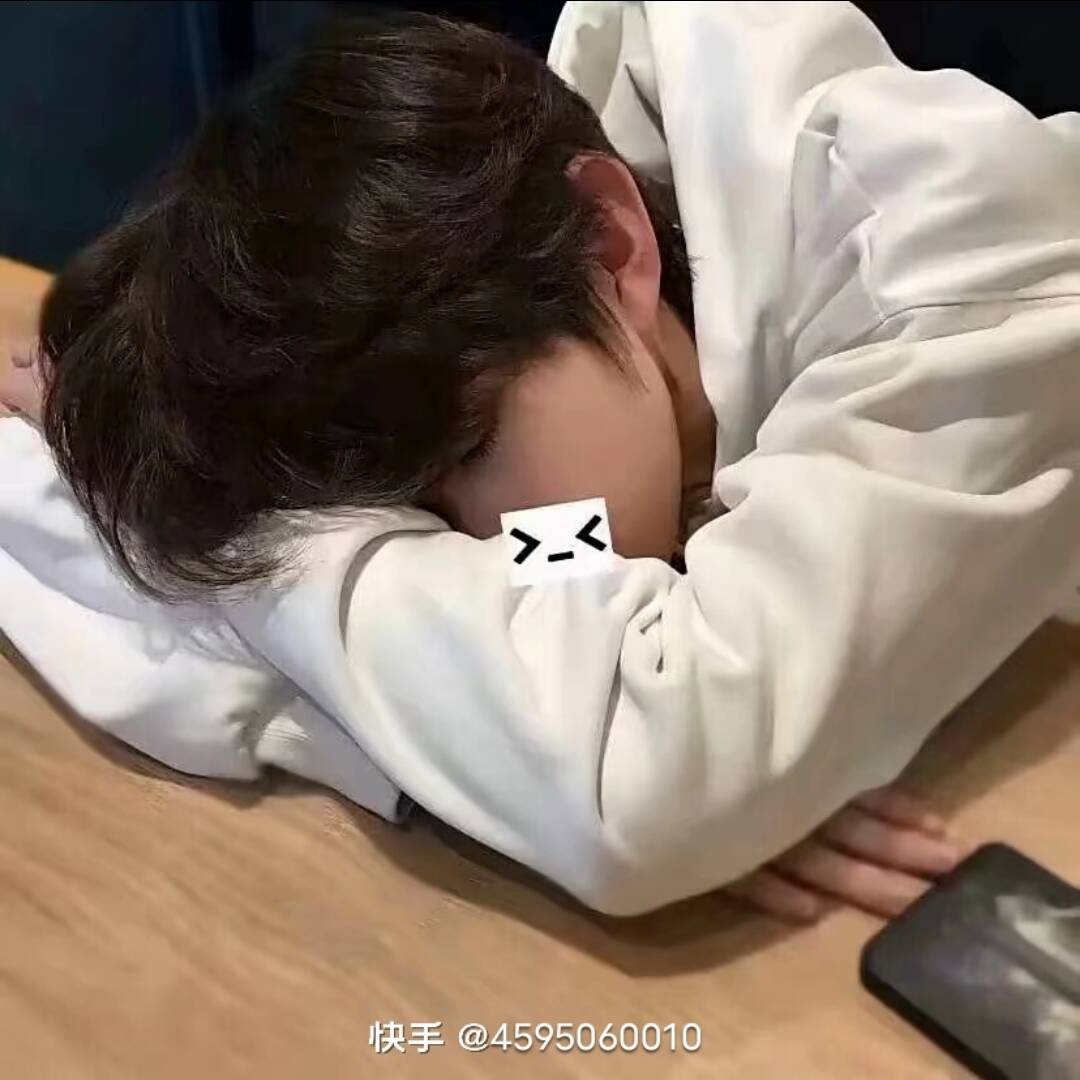 qq_白49