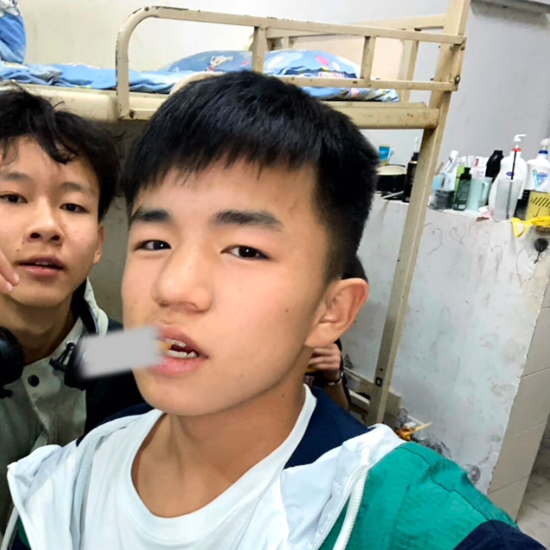 qq_得也是吃82