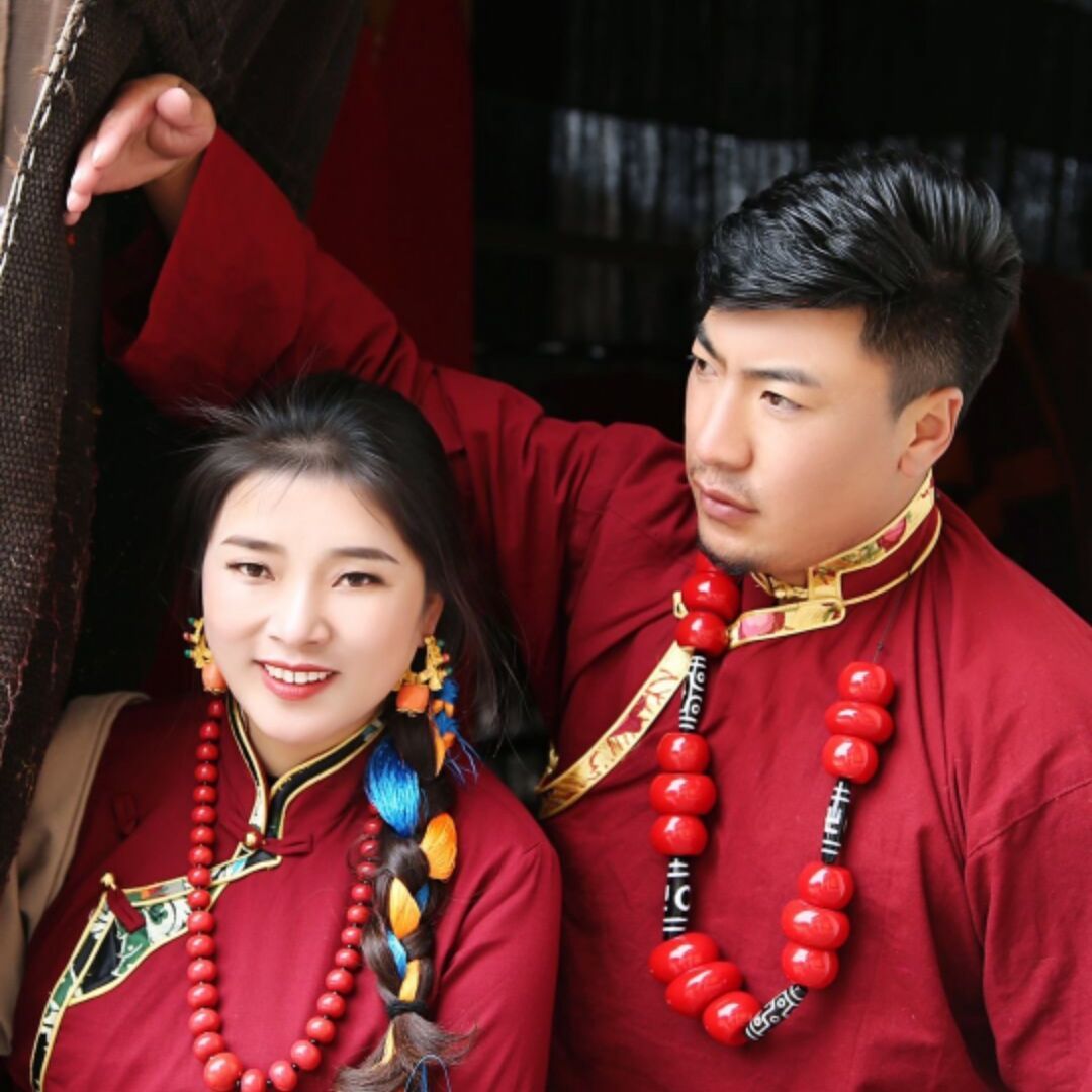 qq_谁可共你比86