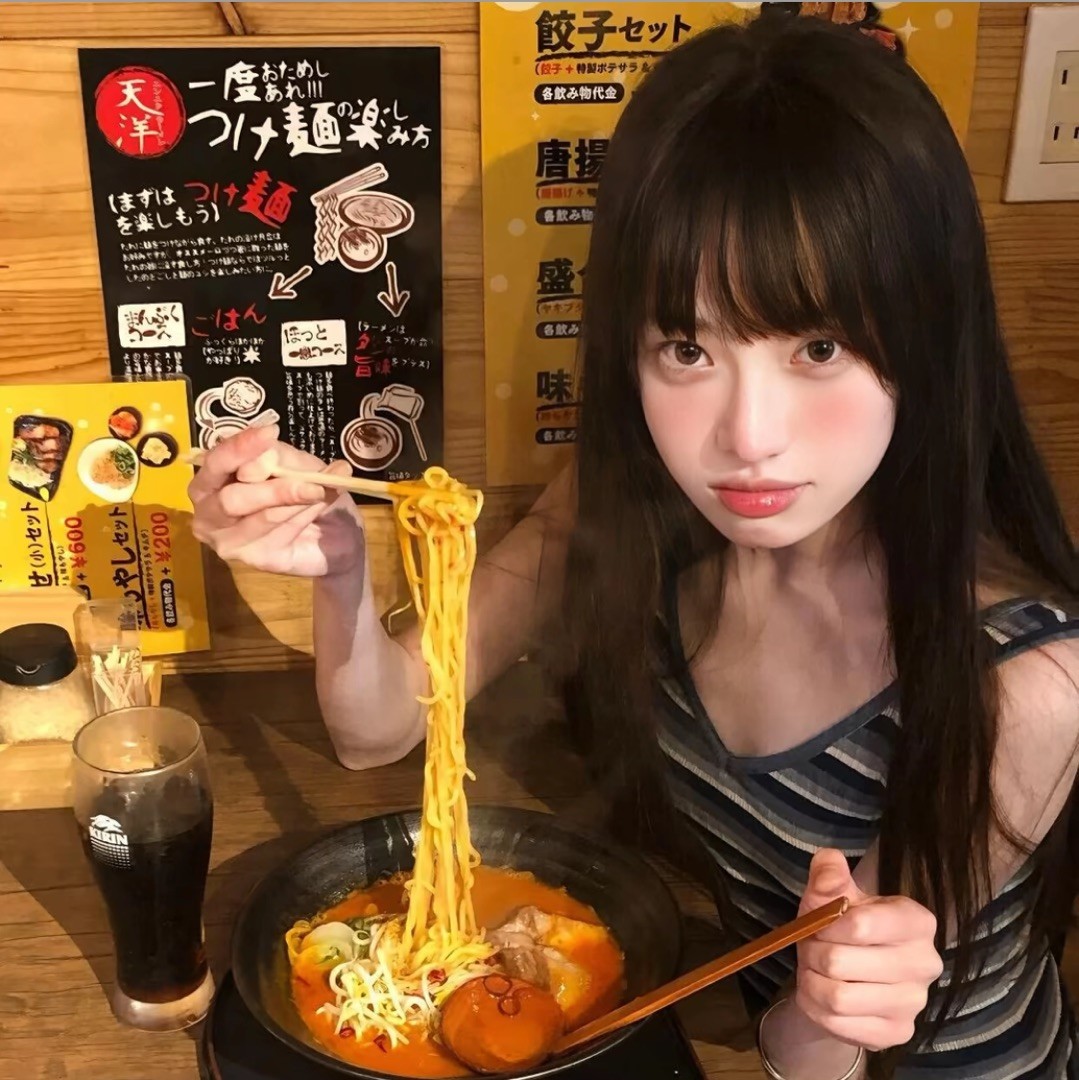 qq_我若不猖狂谁替我坚强97