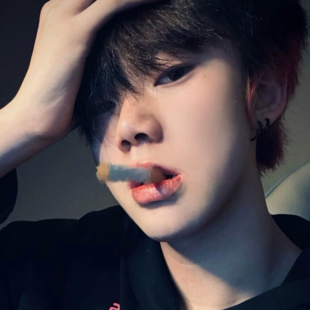 qq_混的辉12