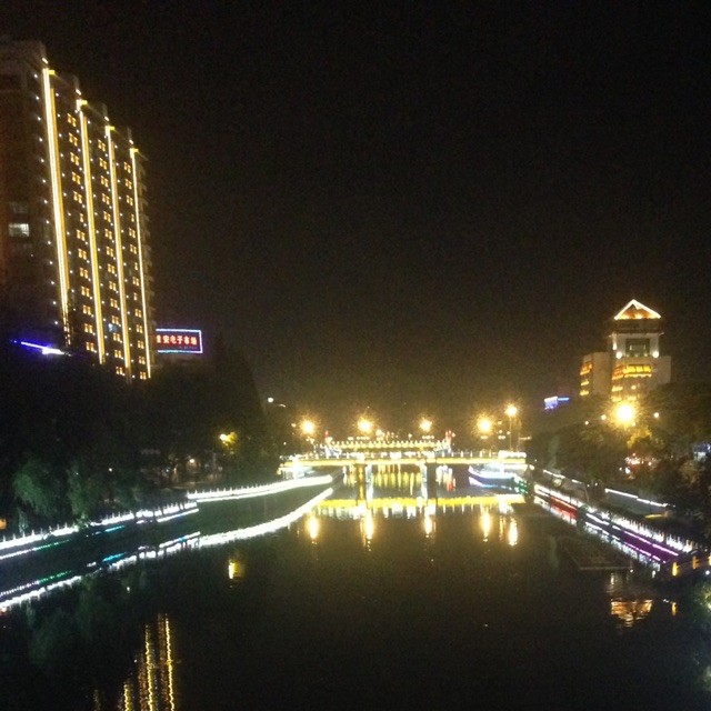 qq_活出自己的一片天地丨69