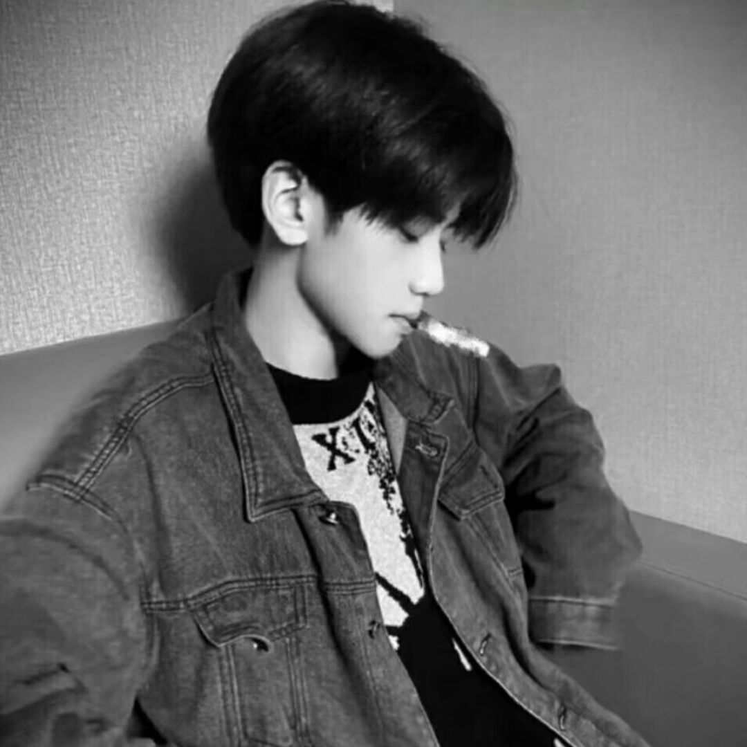 qq_是小杰呀32