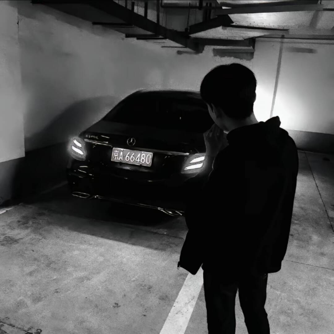 qq_阿维不懂事87