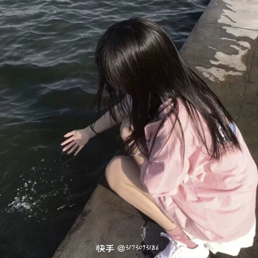 qq_吃鱼的小新49