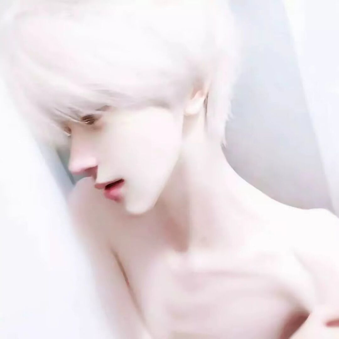 qq_喝瓶阔落97