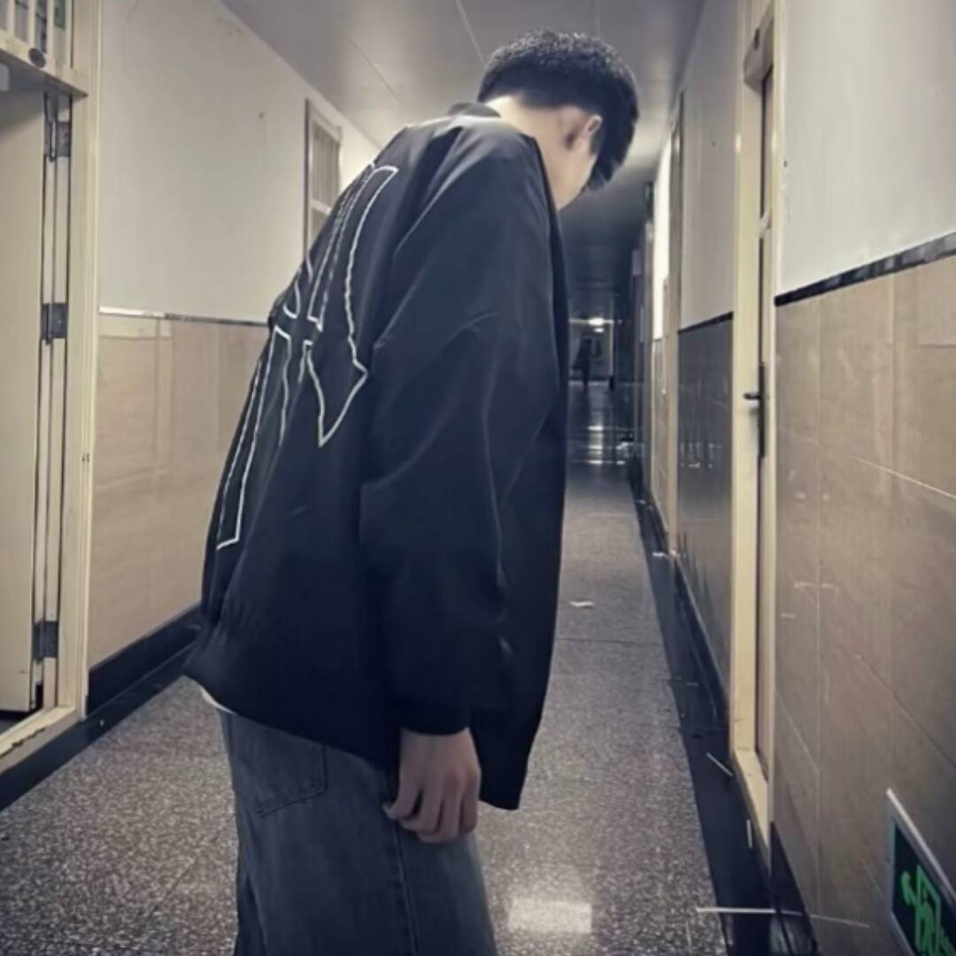 qq_冰冷的情♞92