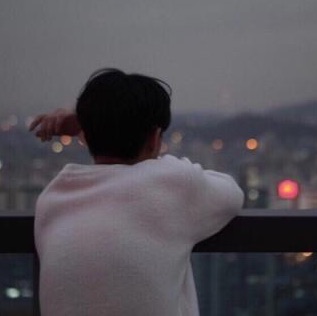 qq_° ⃢轻叹。68