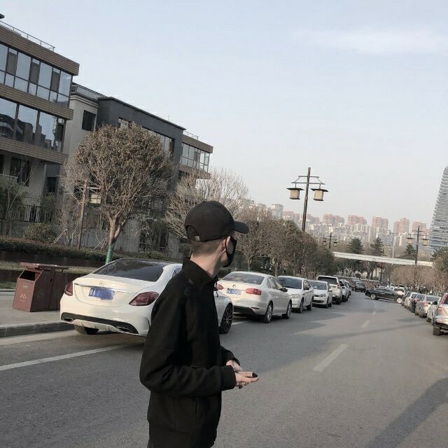 王辰六.
