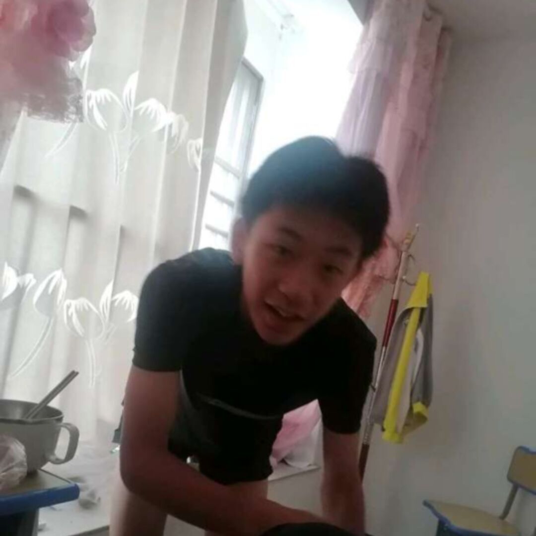 李PZ